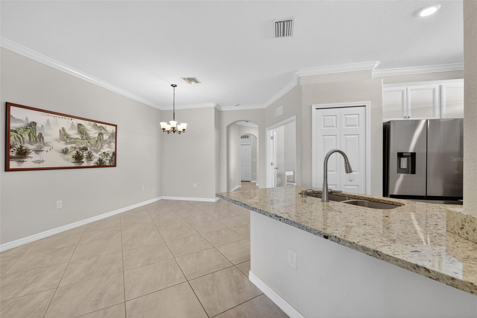 Image 18 of 34 For 17757 Woodland Court