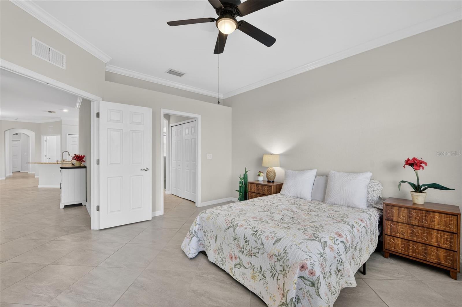 Image 25 of 34 For 17757 Woodland Court