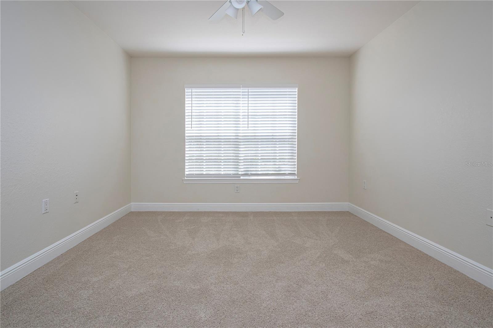 Image 22 of 44 For 8926 Manor Loop 107