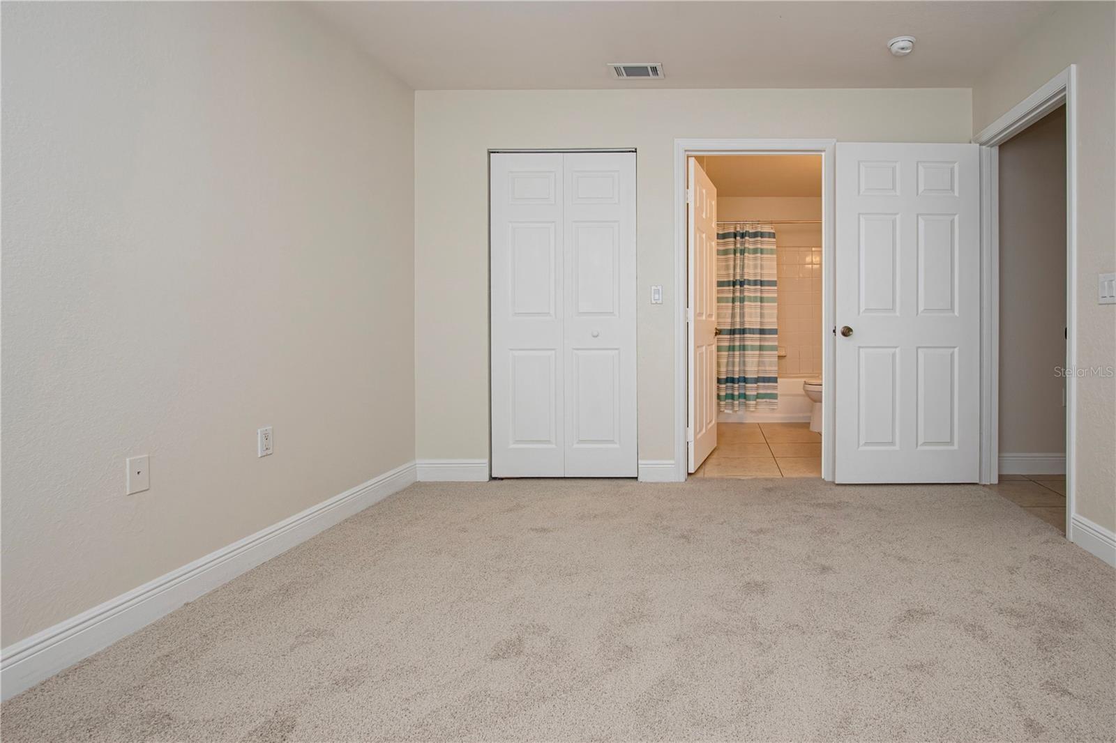 Image 23 of 44 For 8926 Manor Loop 107