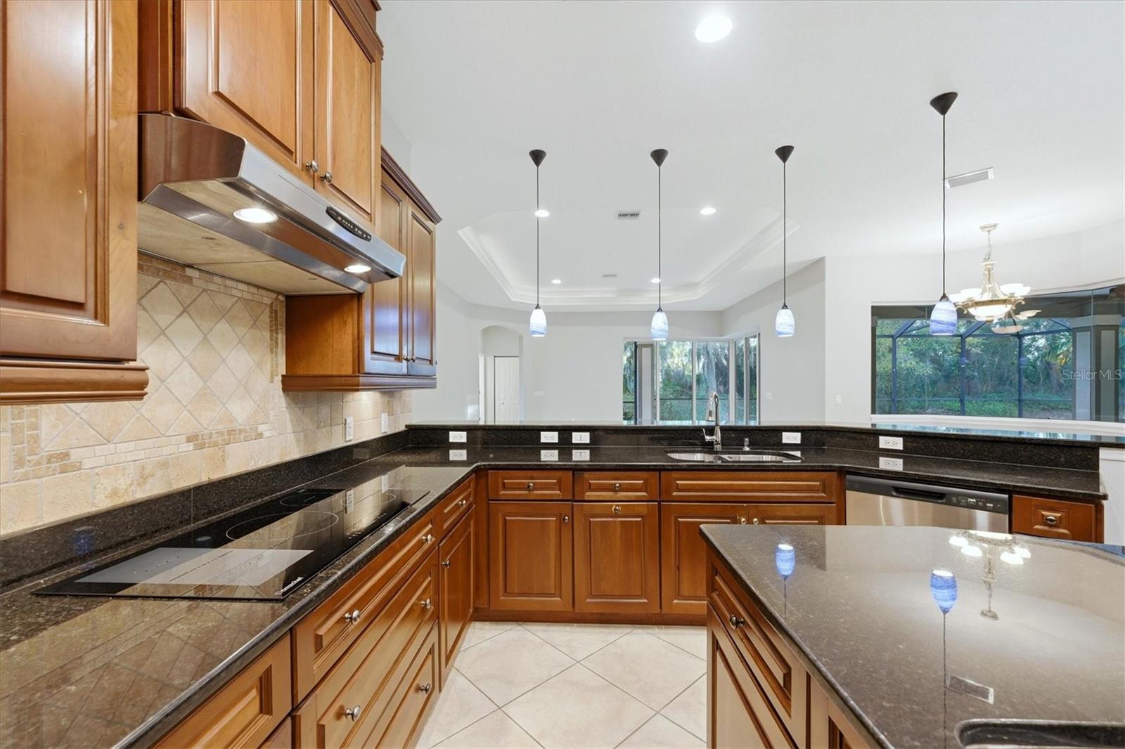 Image 13 of 55 For 15406 21st Avenue E