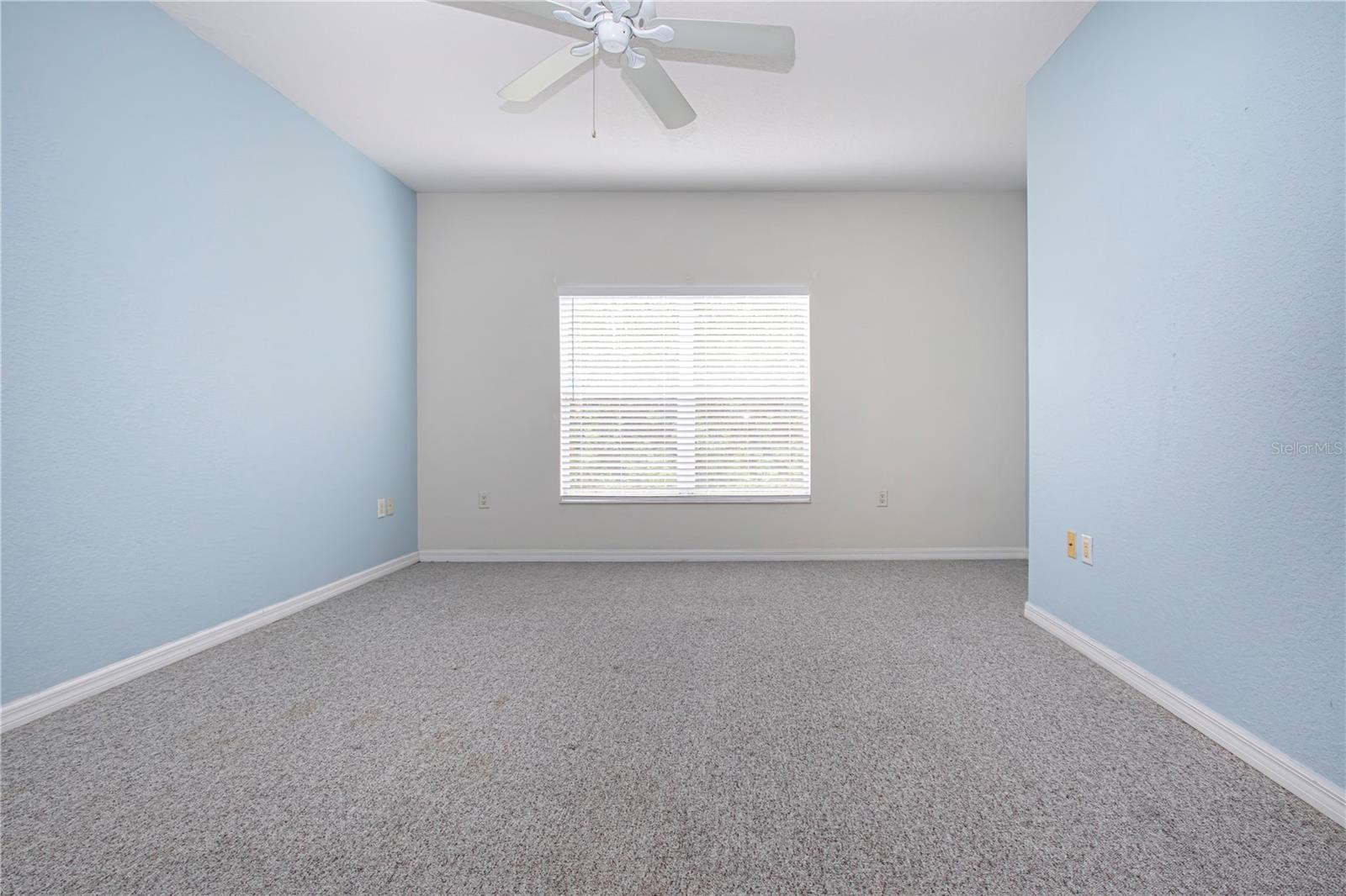 Image 26 of 50 For 7043 Strand Circle 102