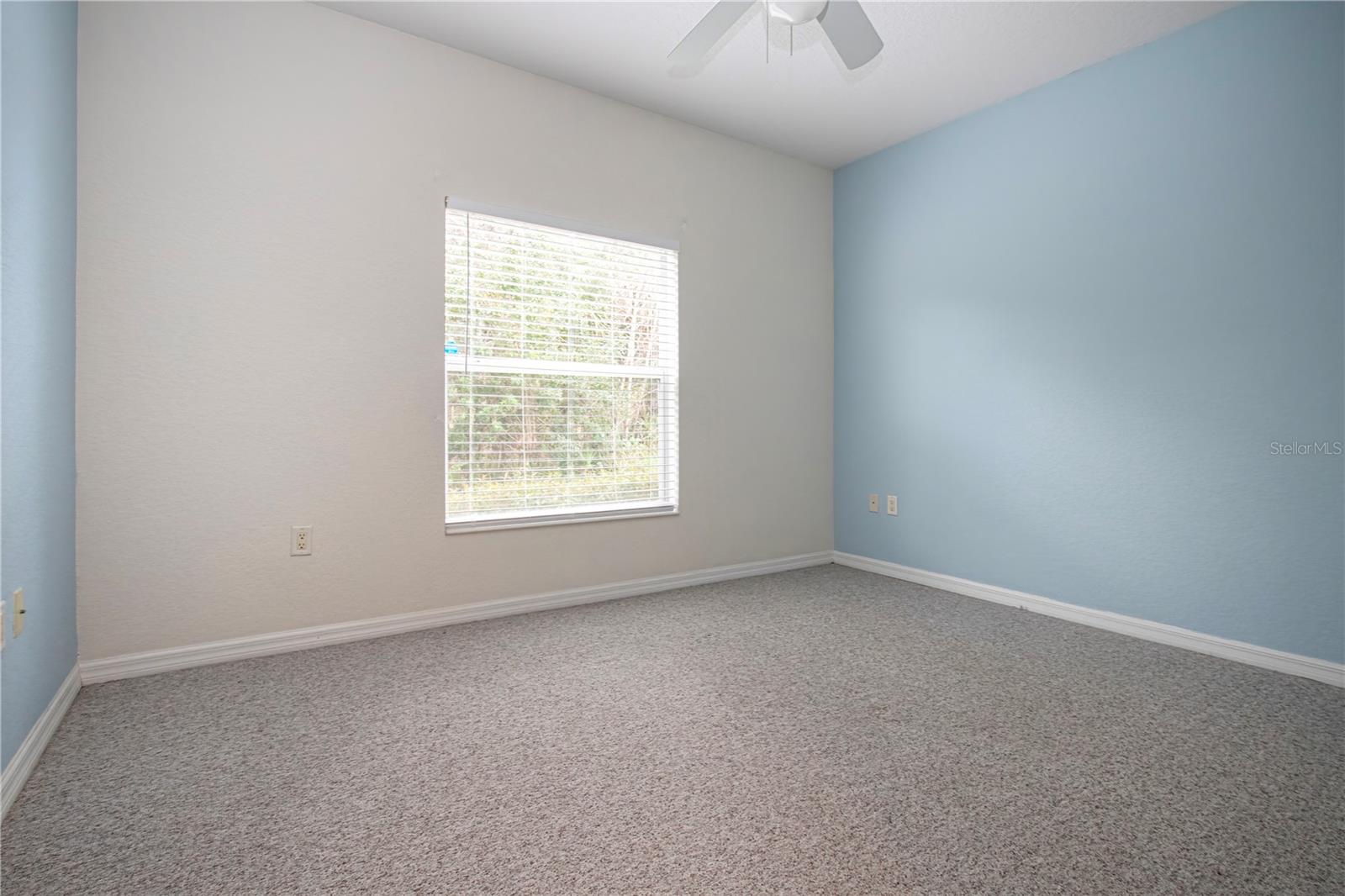 Image 34 of 50 For 7043 Strand Circle 102