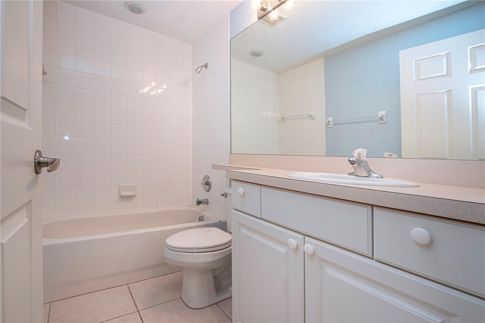 Image 36 of 50 For 7043 Strand Circle 102