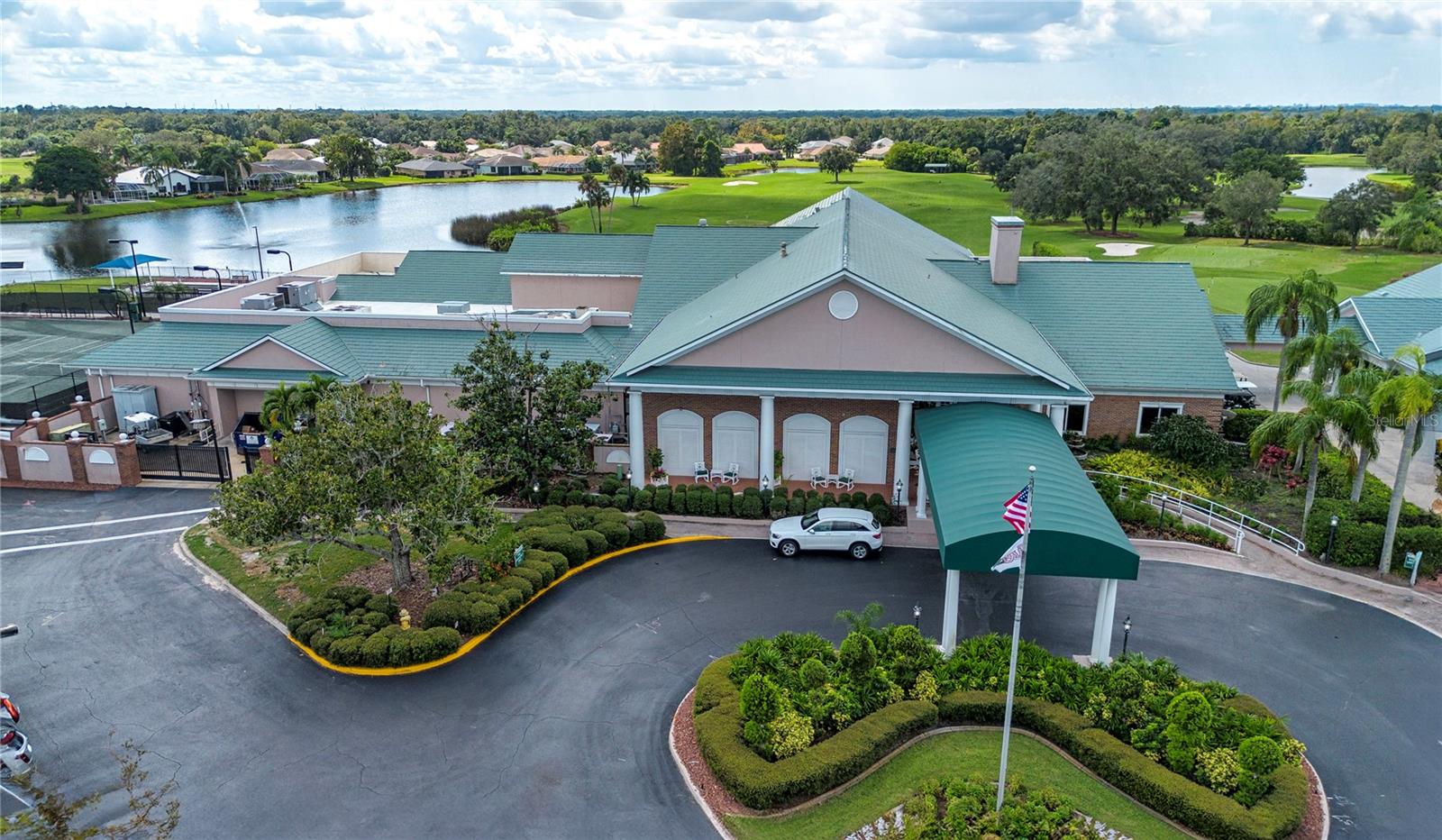 Image 45 of 50 For 7043 Strand Circle 102