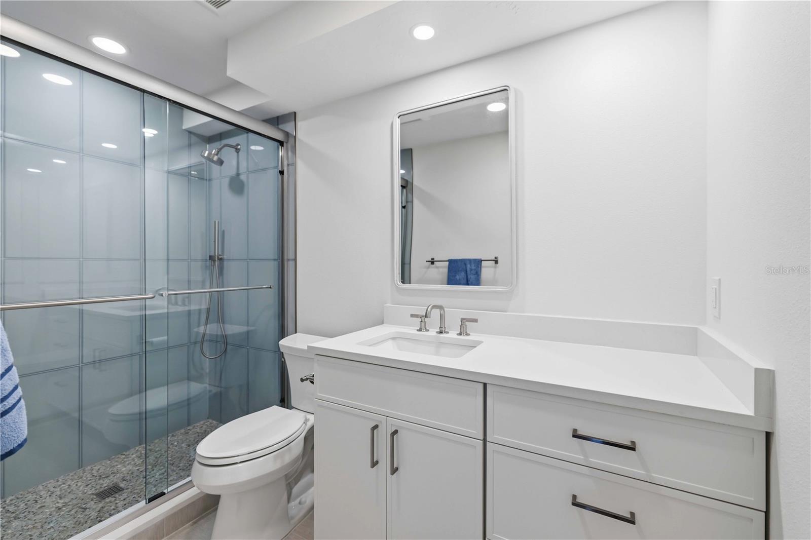 Listing photo id 21 for 3420 Wild Oak Bay Boulevard 119