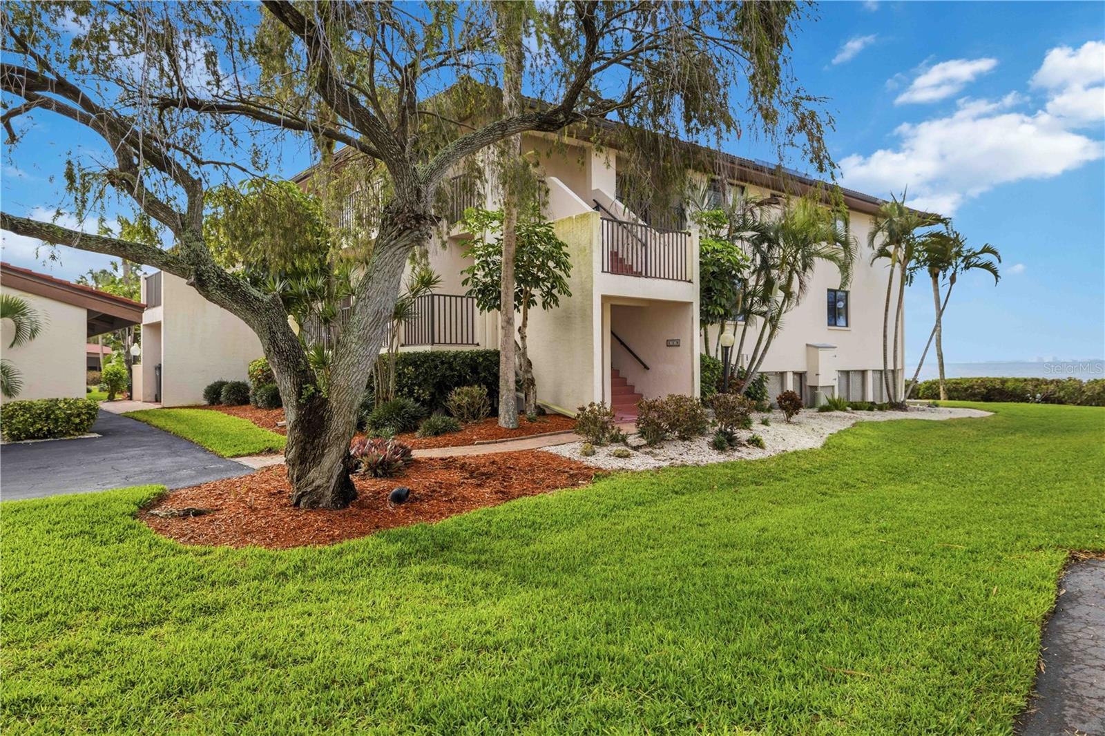 Listing photo id 29 for 3420 Wild Oak Bay Boulevard 119