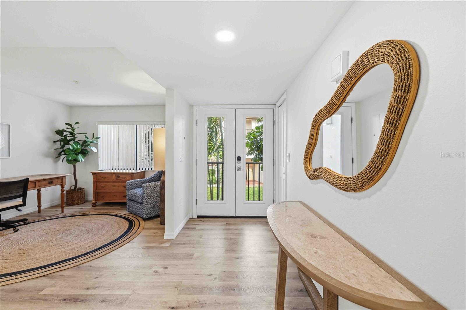 Listing photo id 5 for 3420 Wild Oak Bay Boulevard 119