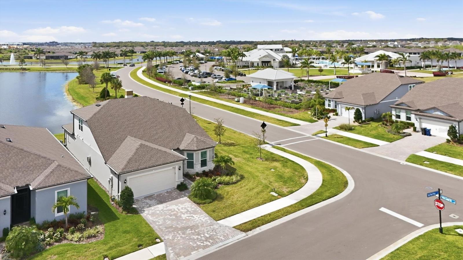 Image 4 of 72 For 10619 Sea Pines Place