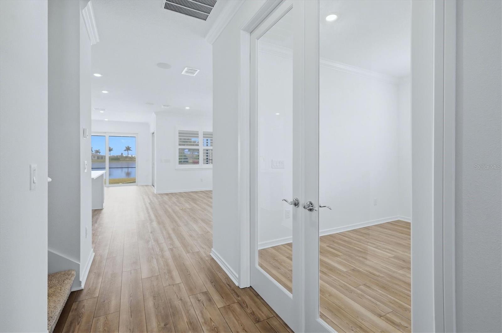 Image 7 of 72 For 10619 Sea Pines Place