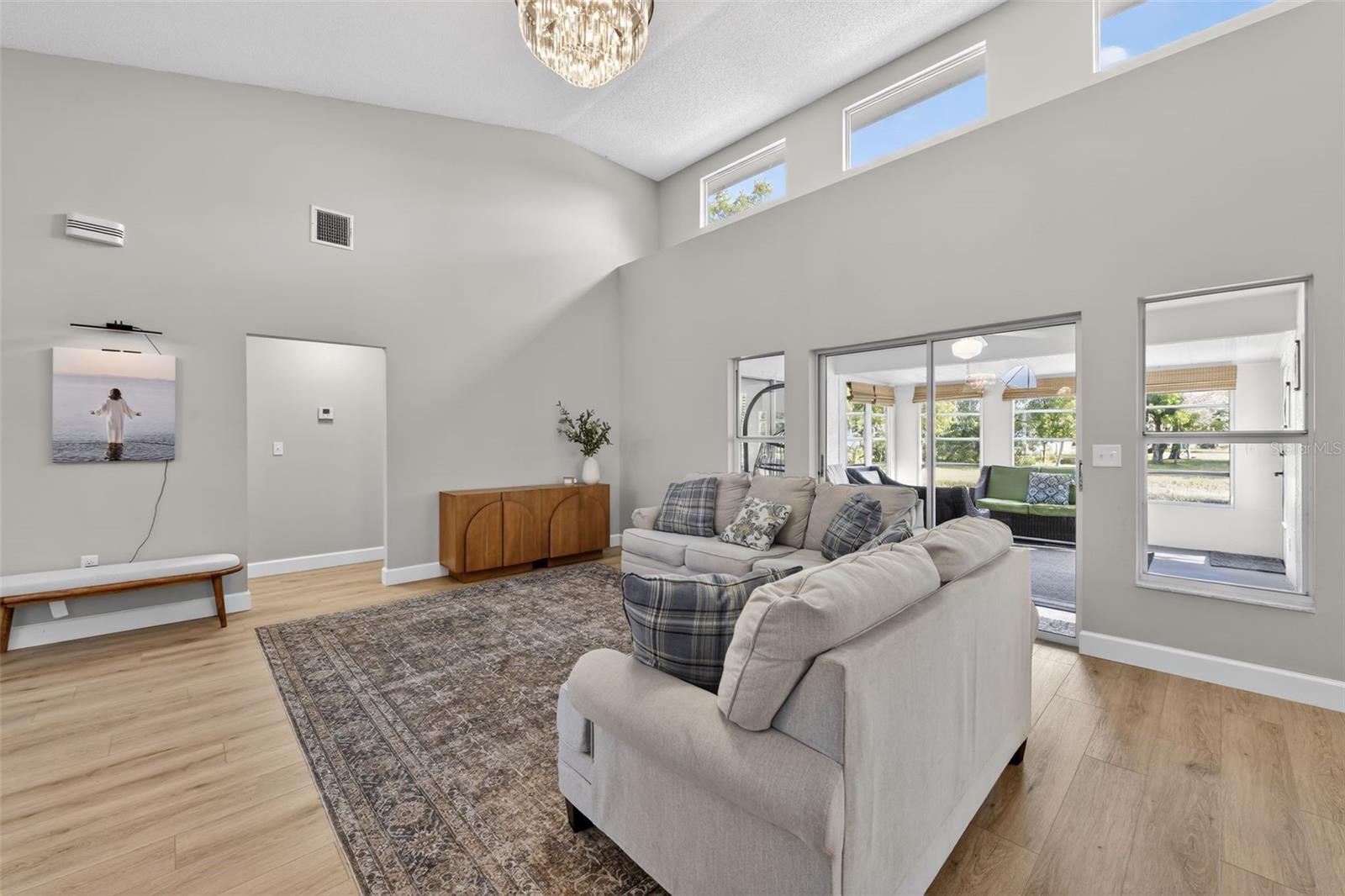 Image 11 of 30 For 501 45th Street E