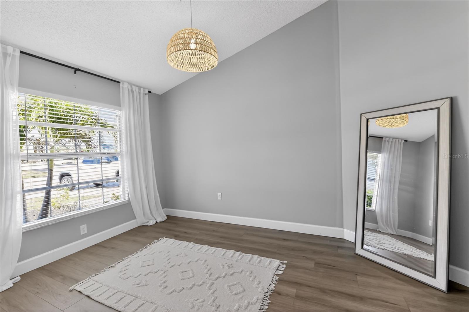 Image 14 of 30 For 501 45th Street E