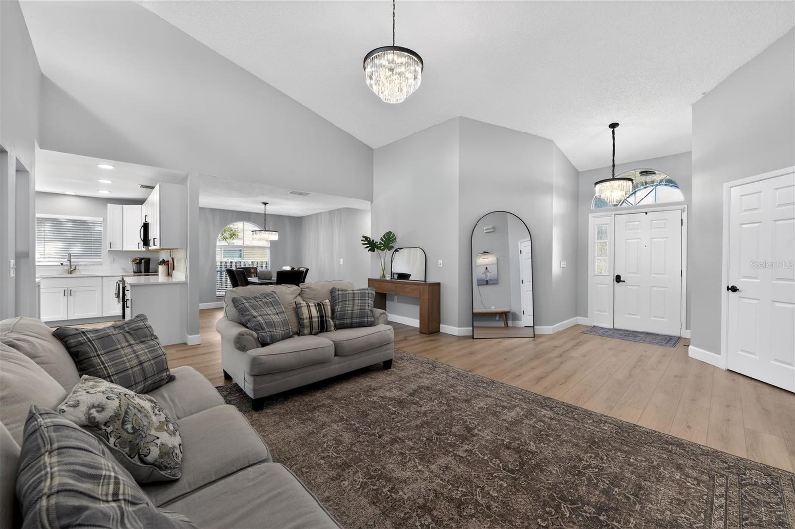 Image 15 of 30 For 501 45th Street E