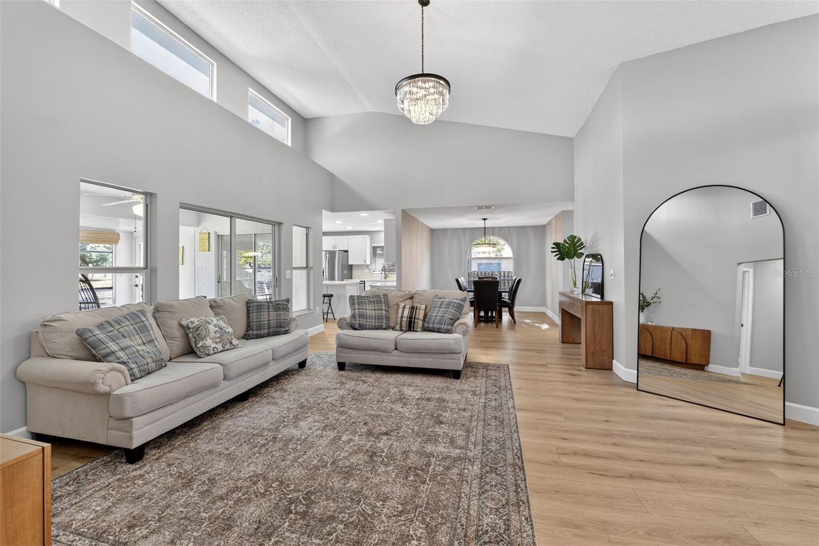 Image 9 of 30 For 501 45th Street E