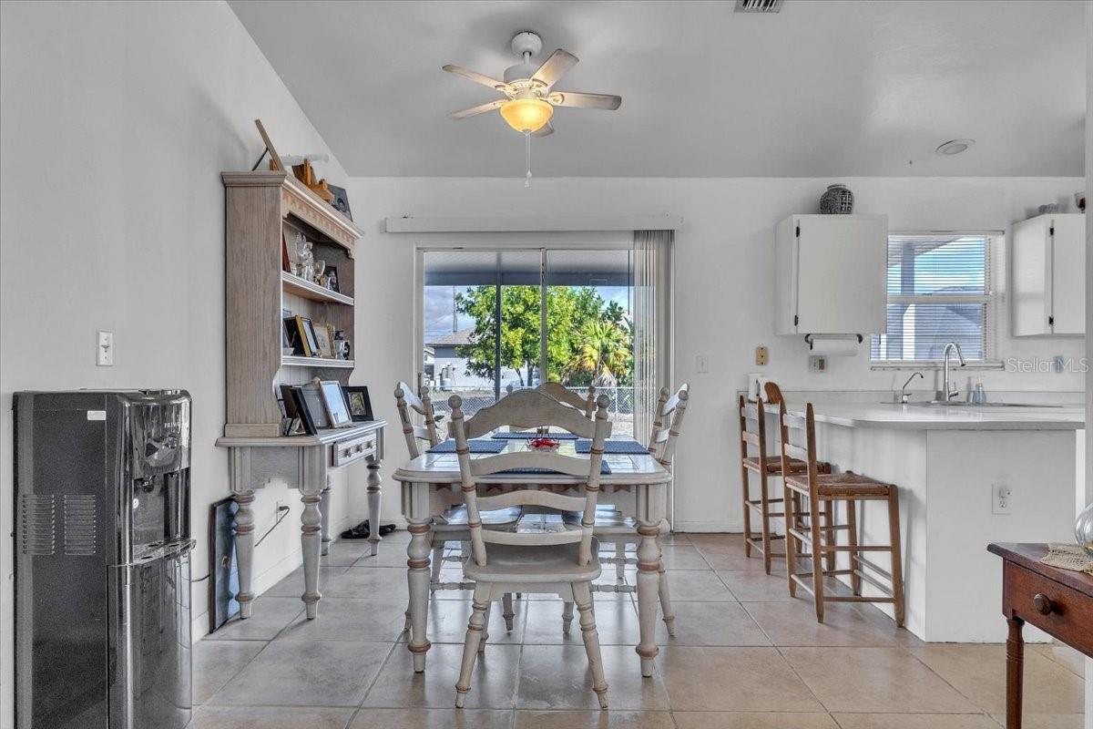 Image 12 of 36 For 123 9th Street