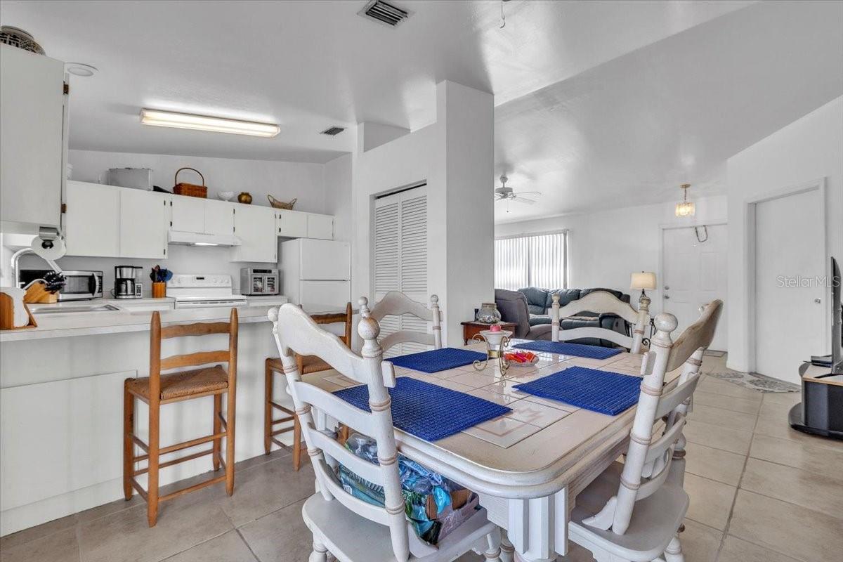 Image 13 of 36 For 123 9th Street