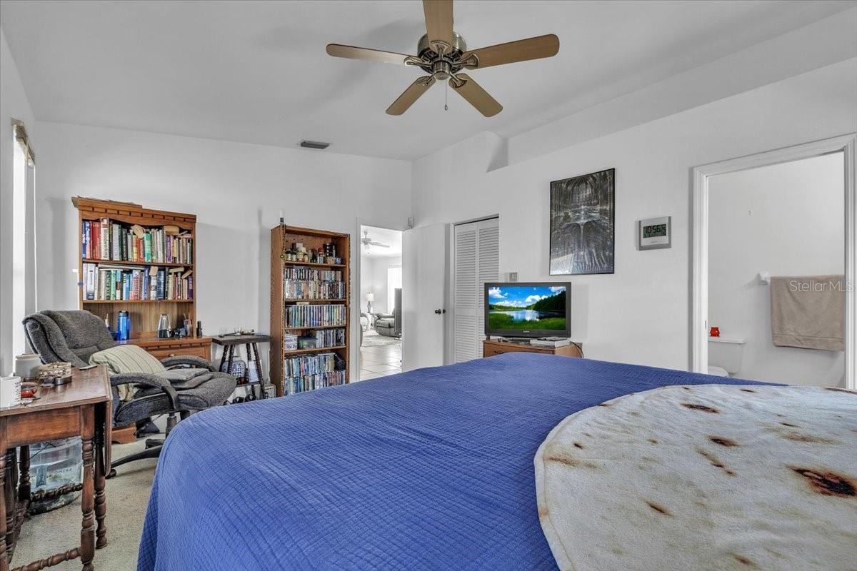 Image 16 of 36 For 123 9th Street