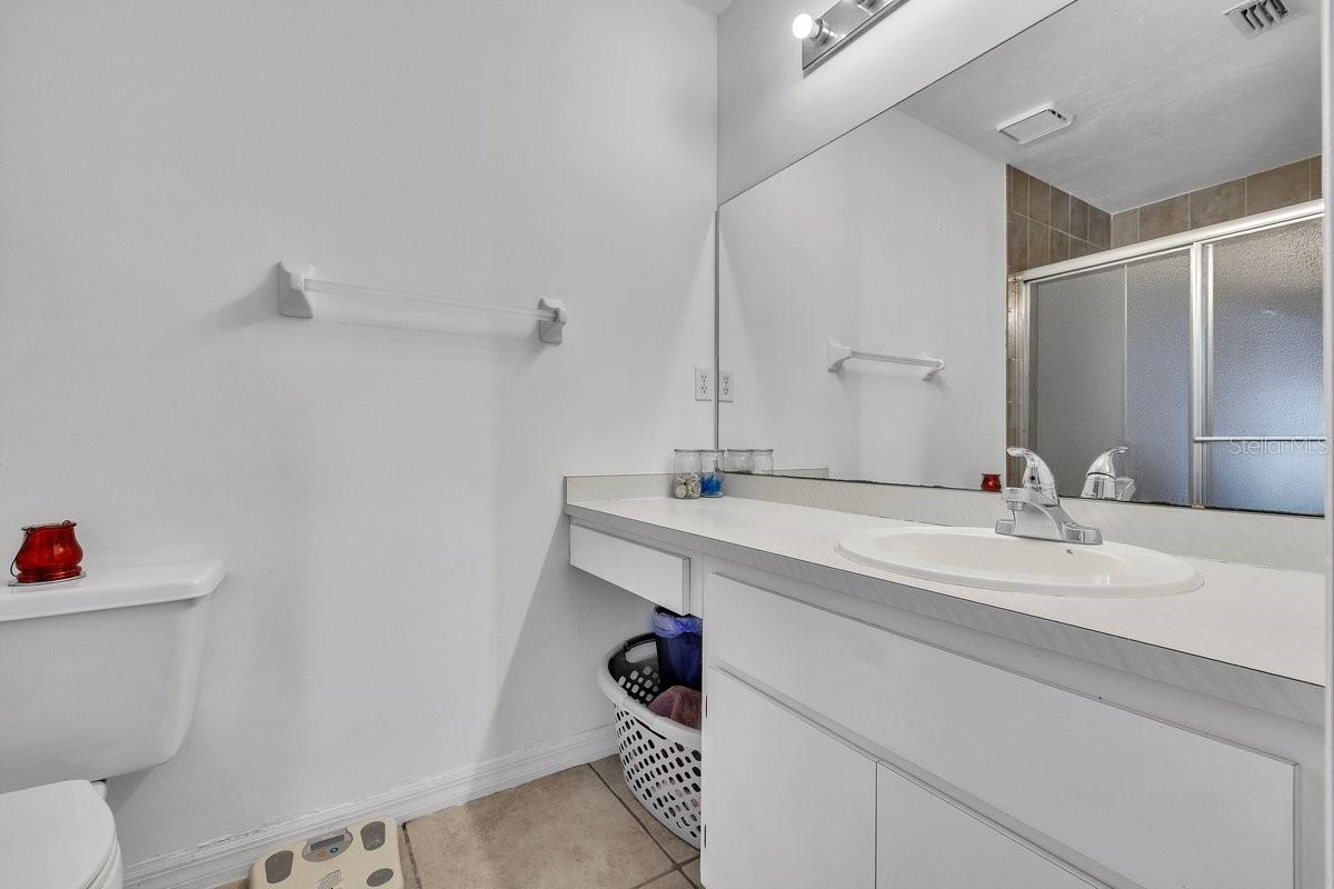 Image 18 of 36 For 123 9th Street