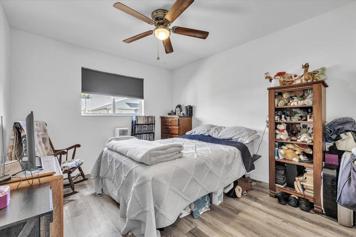 Image 19 of 36 For 123 9th Street