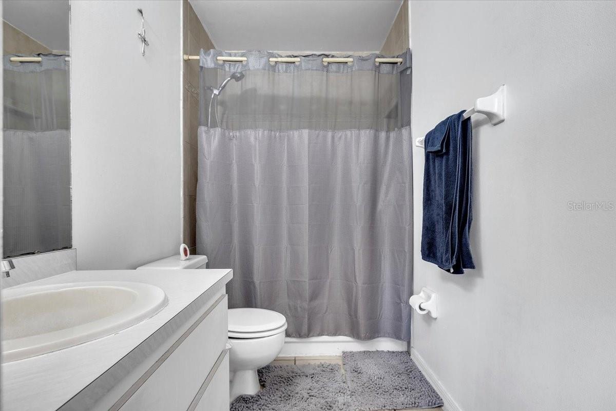 Image 24 of 36 For 123 9th Street