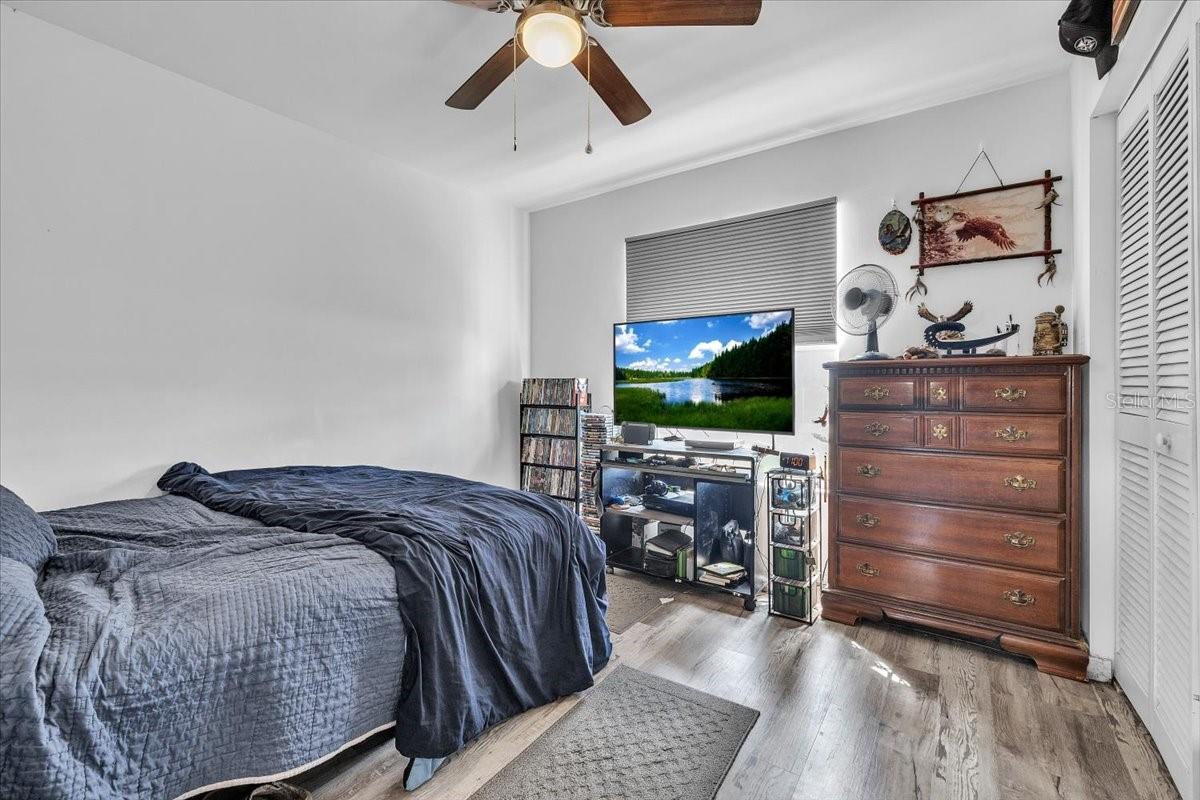 Image 26 of 36 For 123 9th Street