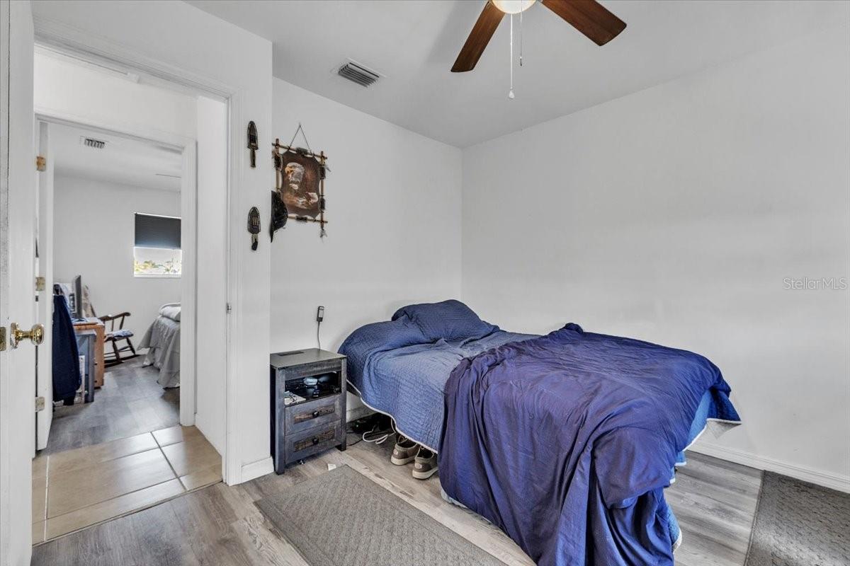 Image 27 of 36 For 123 9th Street