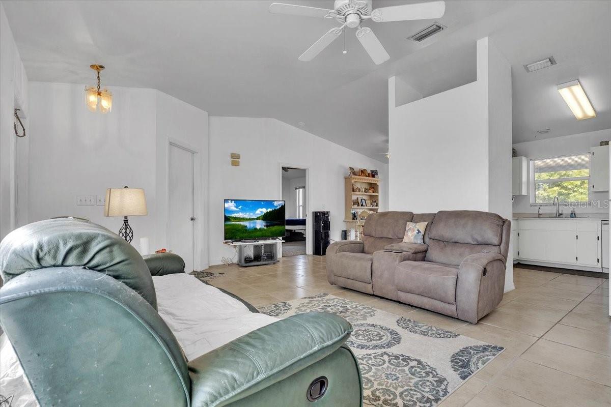 Image 6 of 36 For 123 9th Street