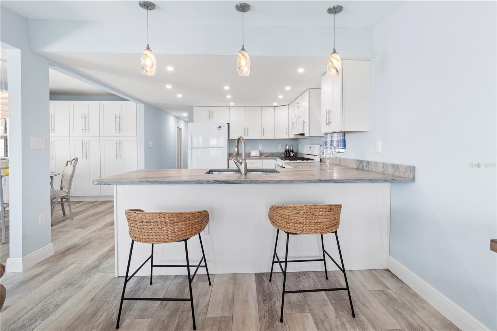 Image 13 of 35 For 2812 14th Street W