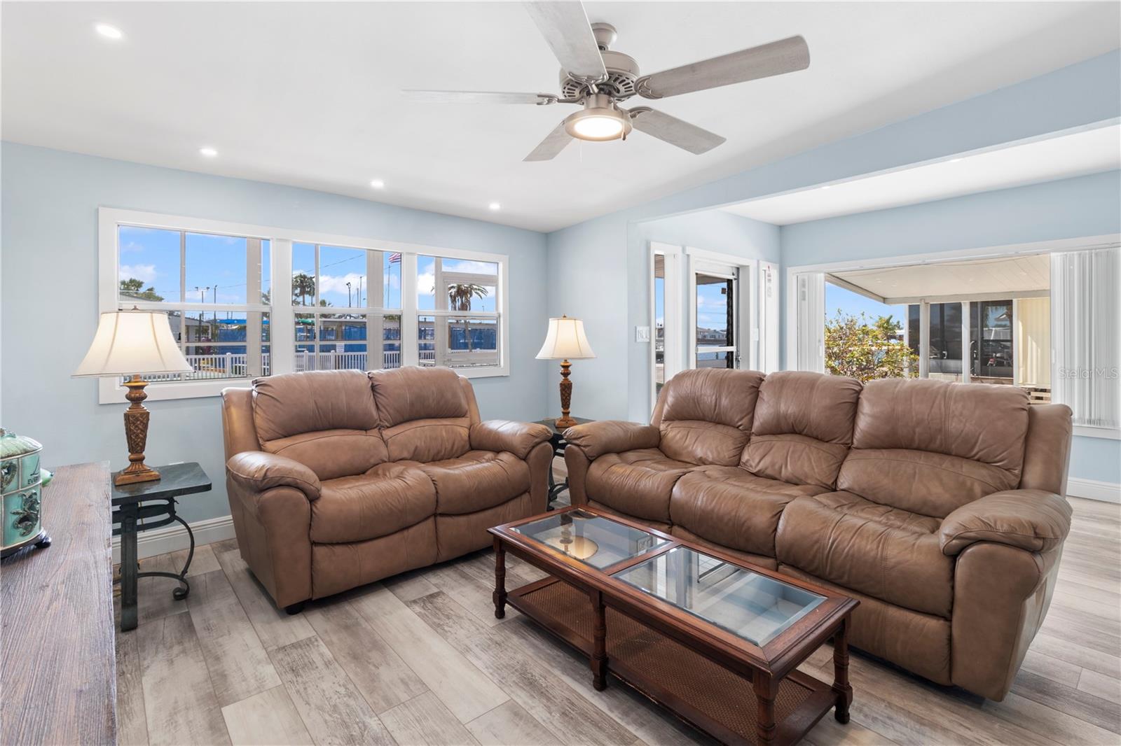 Image 8 of 35 For 2812 14th Street W