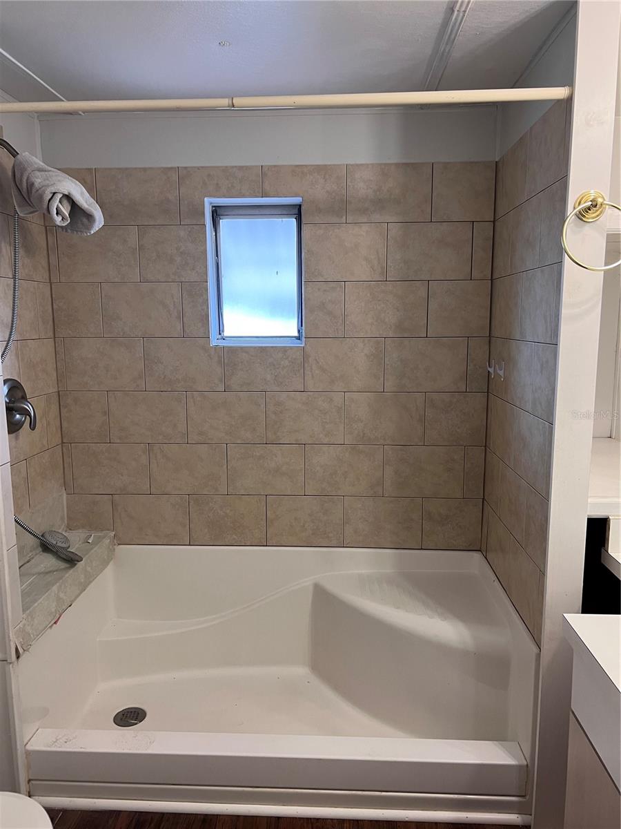 Image 15 of 19 For 1411 21st Avenue Drive W