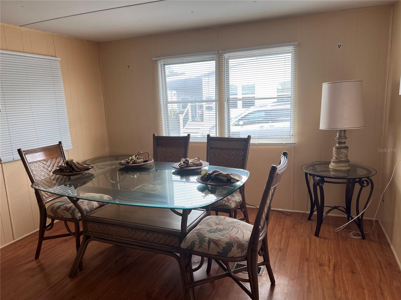 Image 9 of 19 For 1411 21st Avenue Drive W