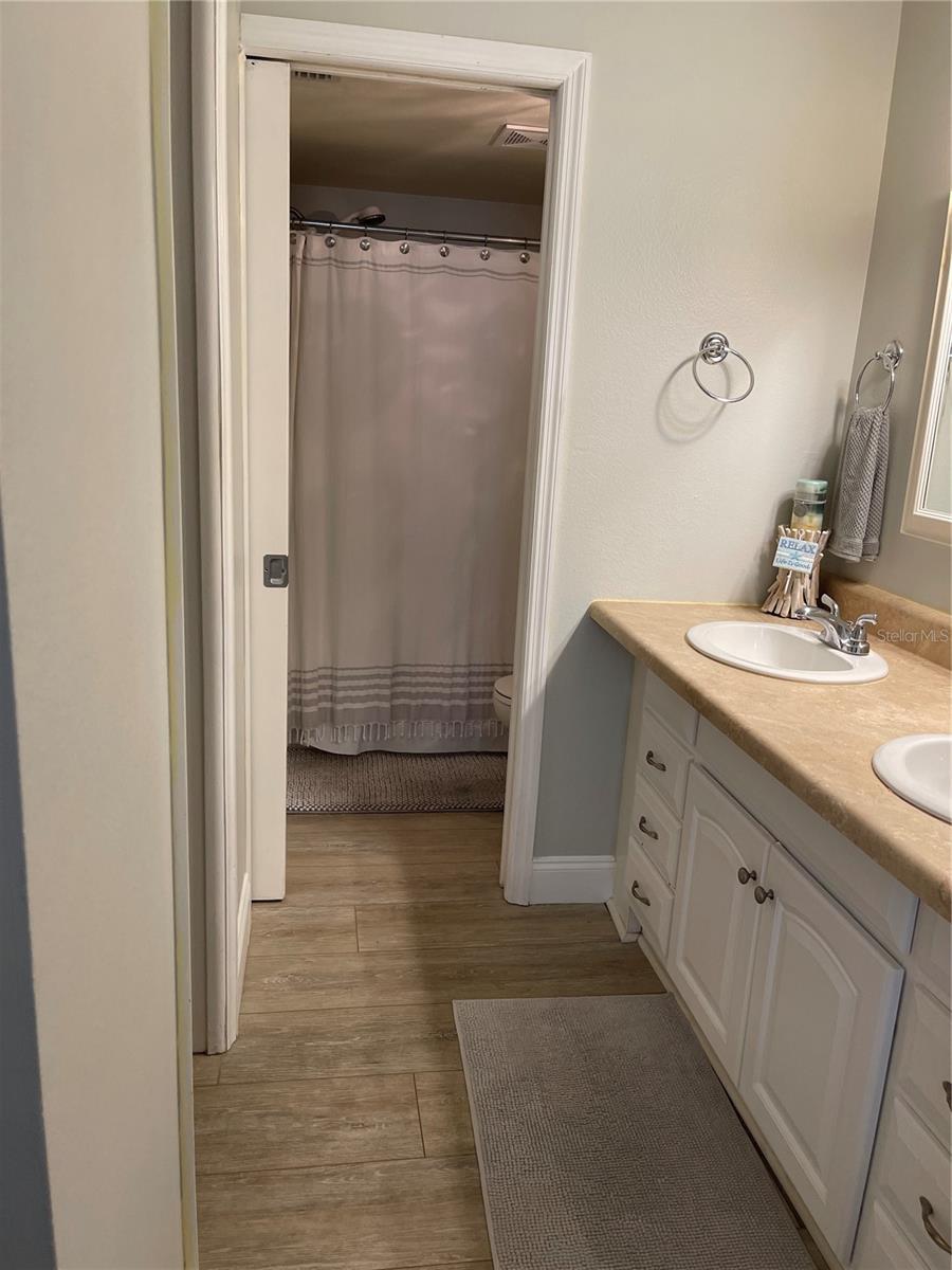 Image 19 of 29 For 7294 Cloister Drive 12