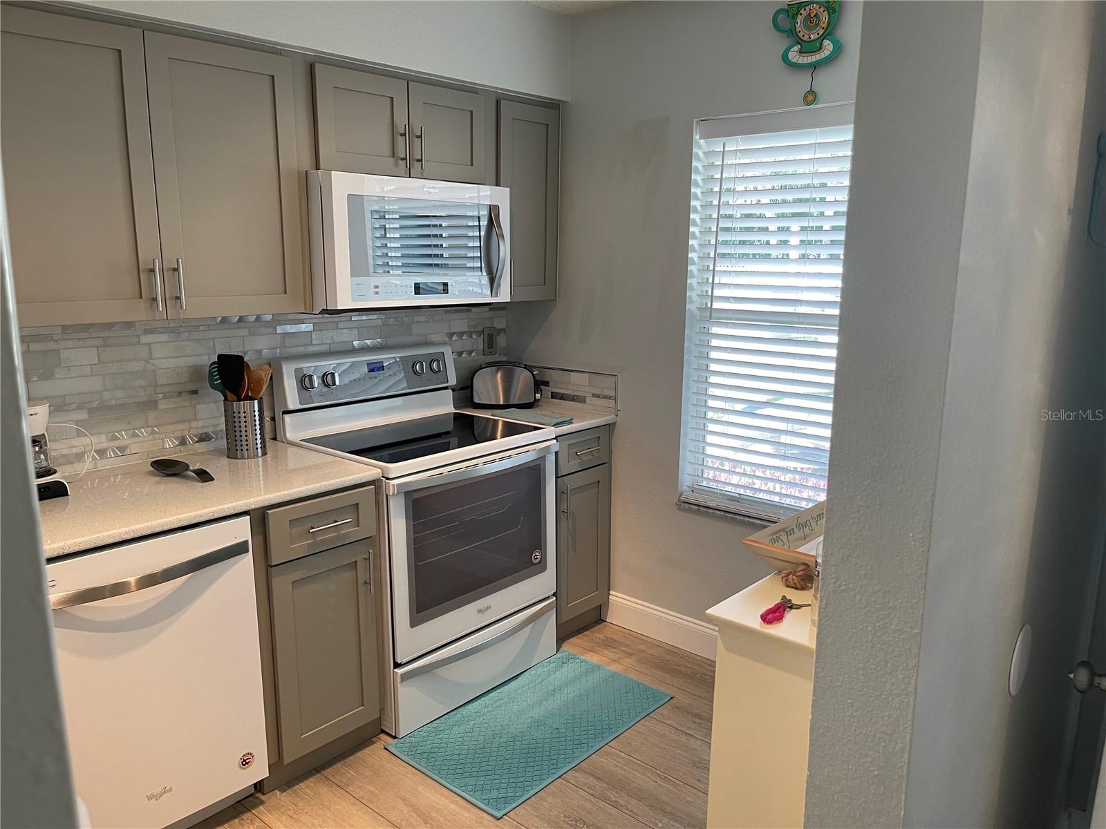 Image 5 of 29 For 7294 Cloister Drive 12