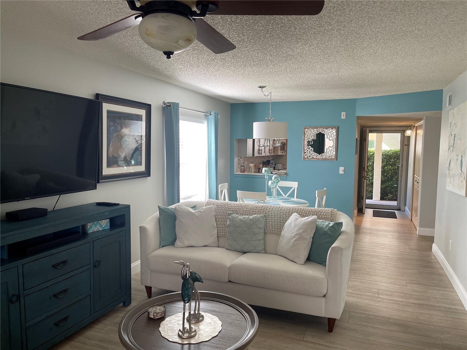 Image 9 of 29 For 7294 Cloister Drive 12