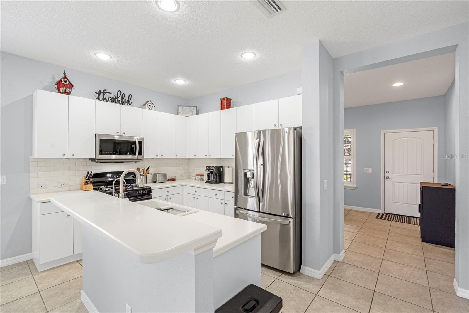 Image 19 of 28 For 12187 Longview Lake Circle