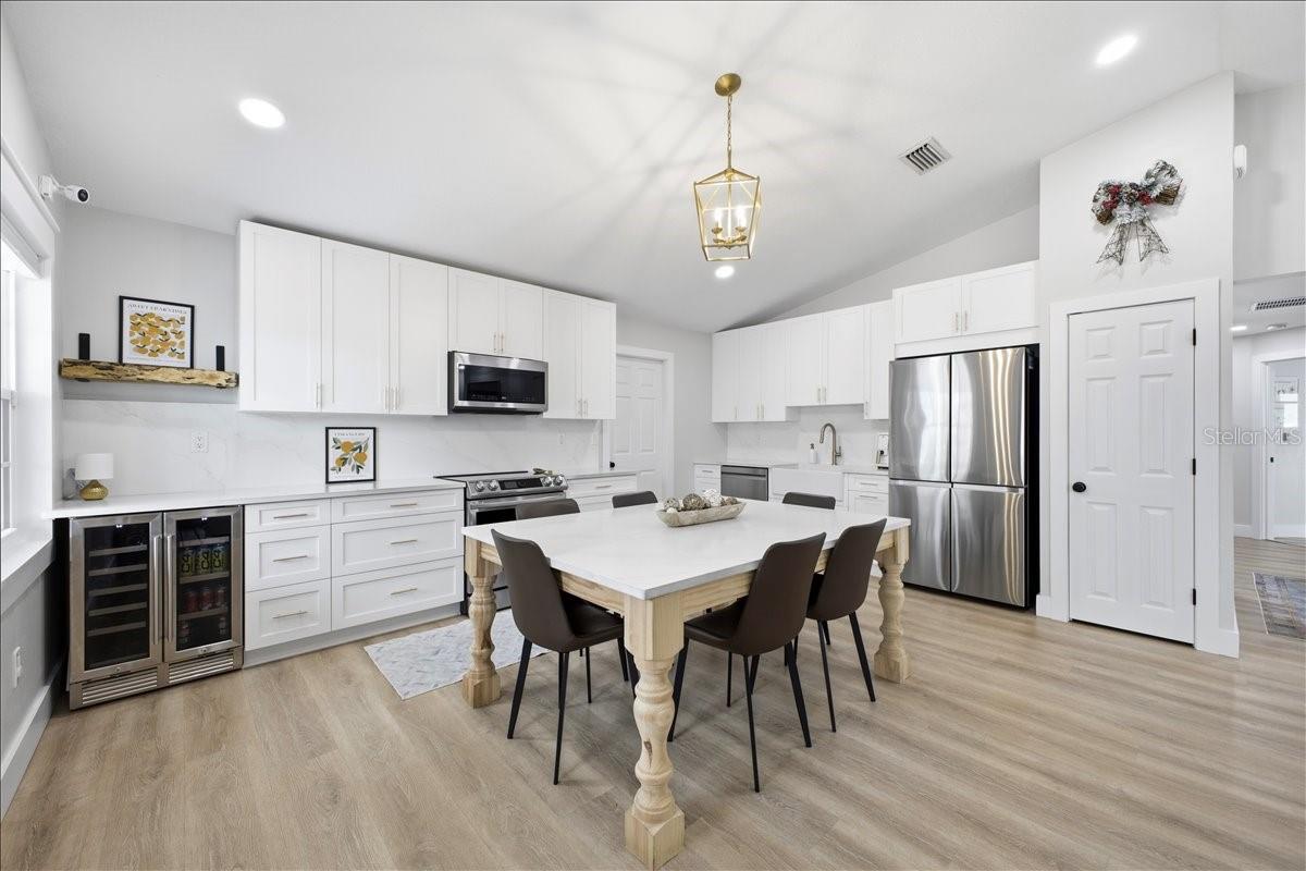 Image 9 of 29 For 2708 6th Avenue E