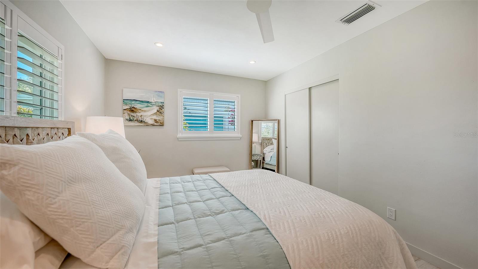 Image 15 of 28 For 2323 Grove Street