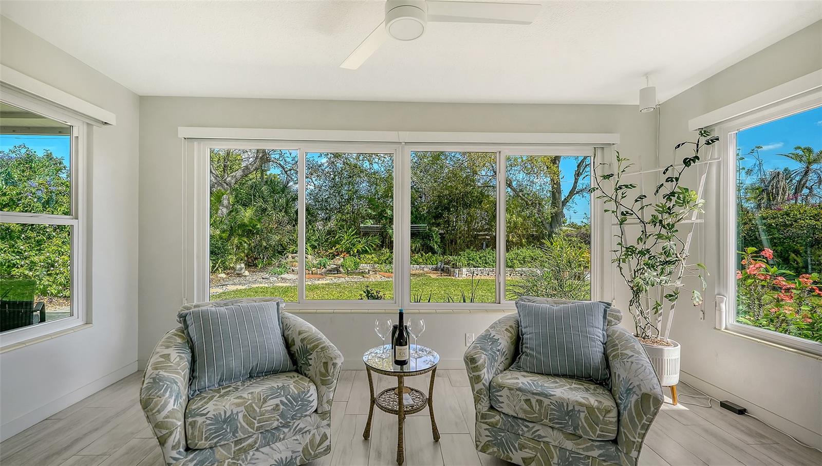 Image 20 of 28 For 2323 Grove Street