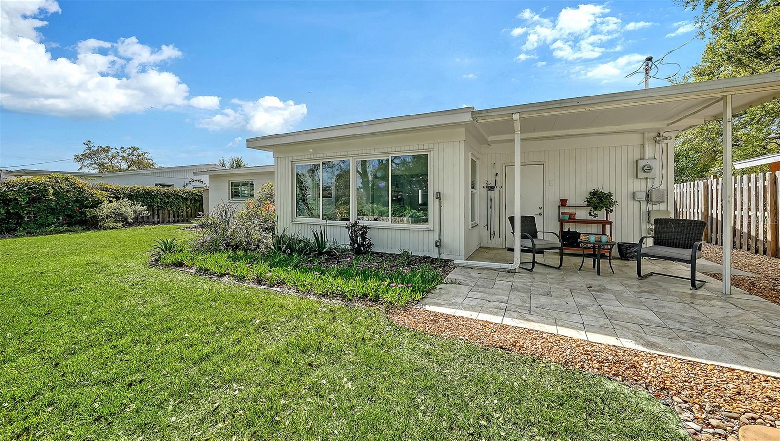 Image 24 of 28 For 2323 Grove Street