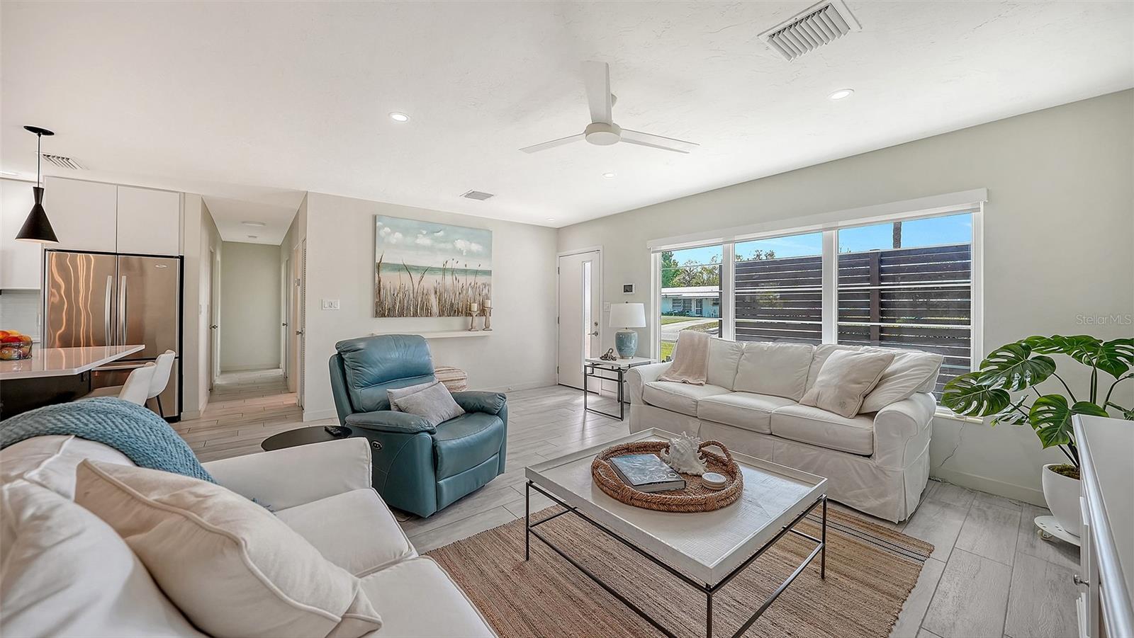 Image 5 of 28 For 2323 Grove Street