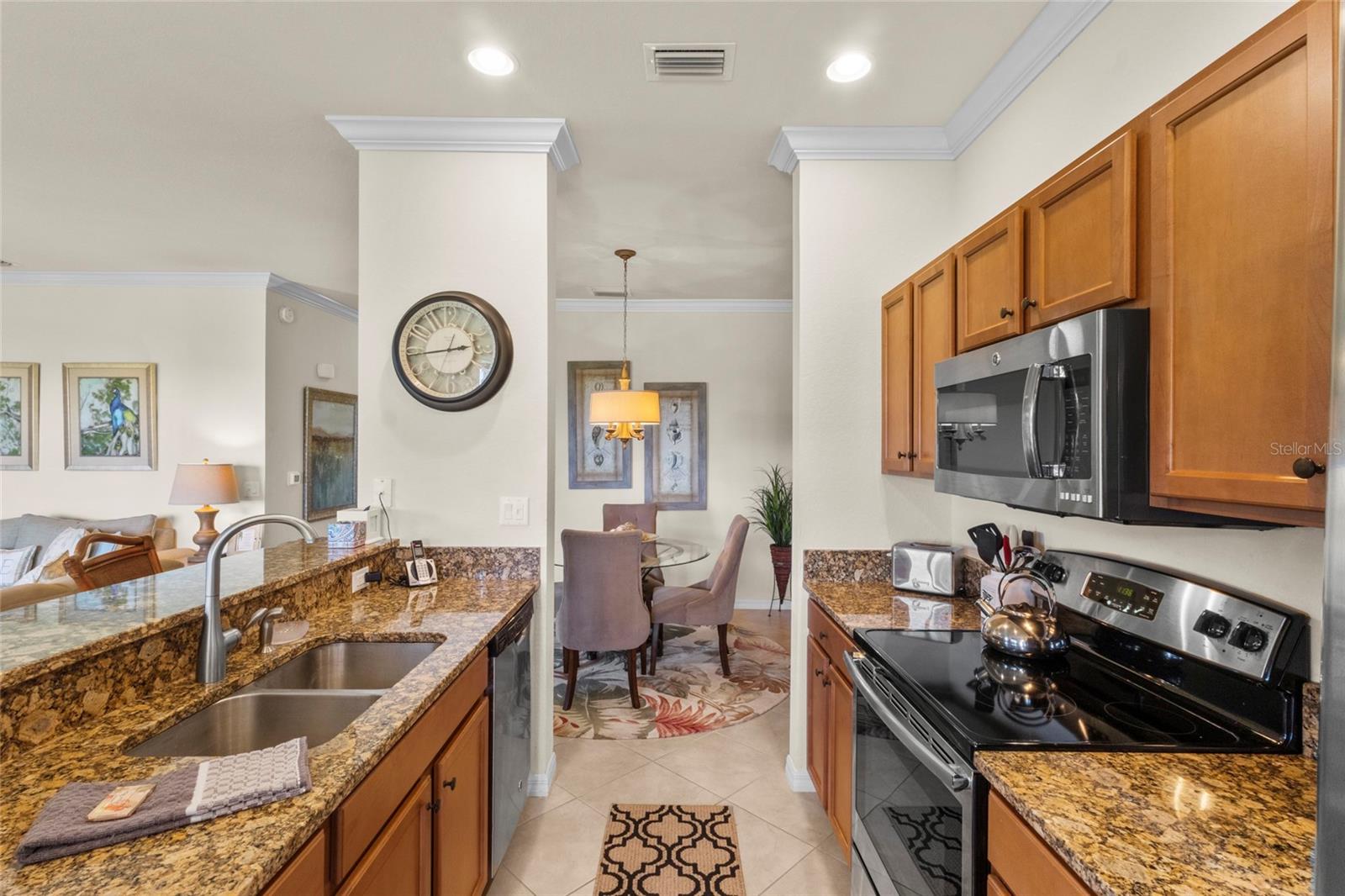 Image 28 of 40 For 7019 River Hammock Drive 406