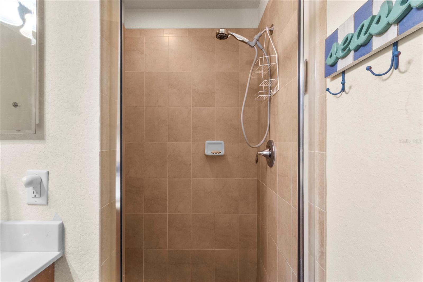 Image 38 of 40 For 7019 River Hammock Drive 406