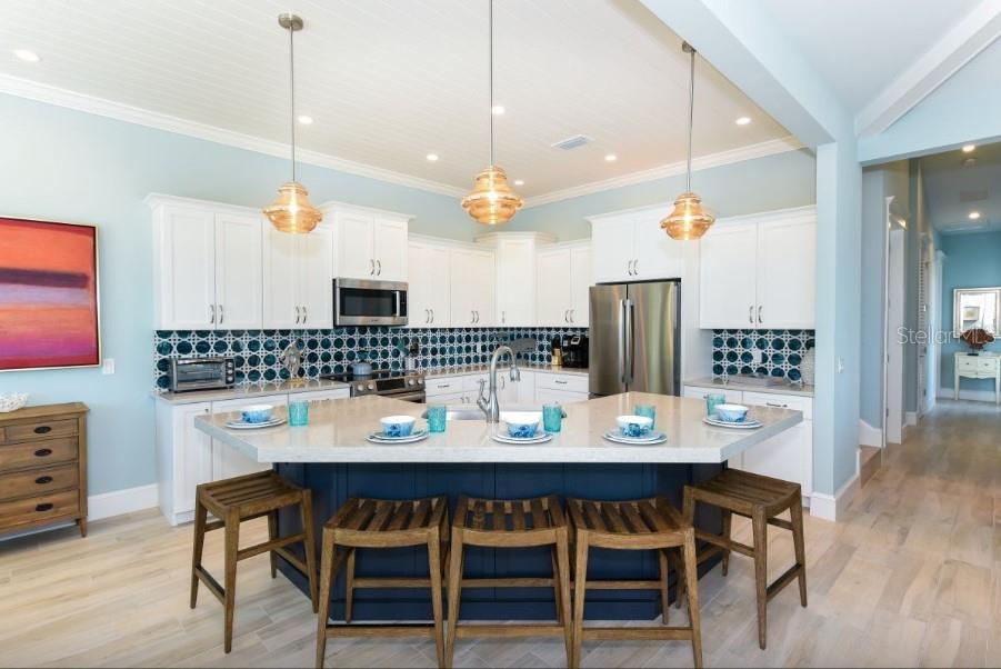 Image 14 of 51 For 903 Gulf Drive S