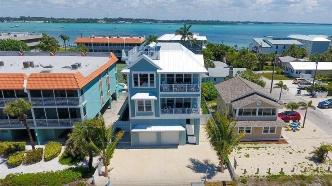 Image 2 of 51 For 903 Gulf Drive S