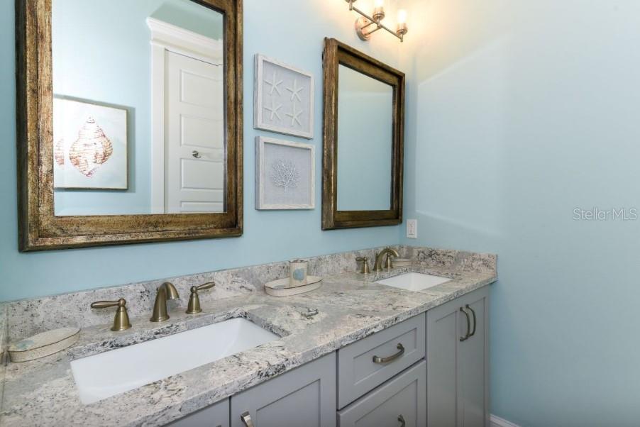 Image 21 of 51 For 903 Gulf Drive S