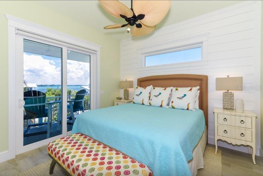 Image 24 of 51 For 903 Gulf Drive S