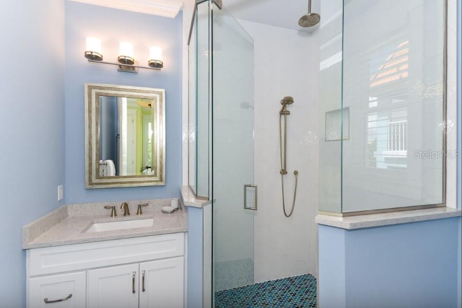 Image 26 of 51 For 903 Gulf Drive S