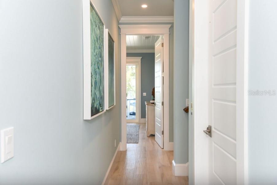 Image 27 of 51 For 903 Gulf Drive S