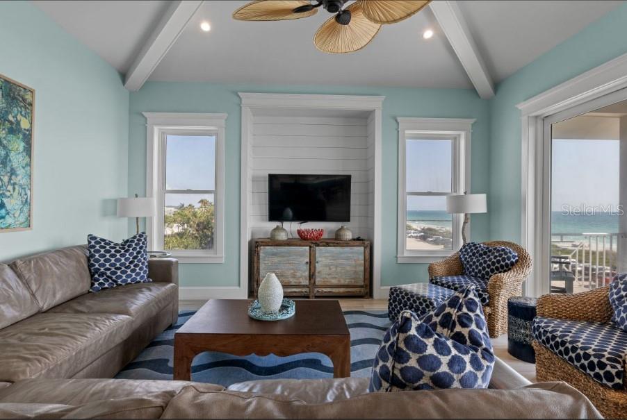 Image 7 of 51 For 903 Gulf Drive S