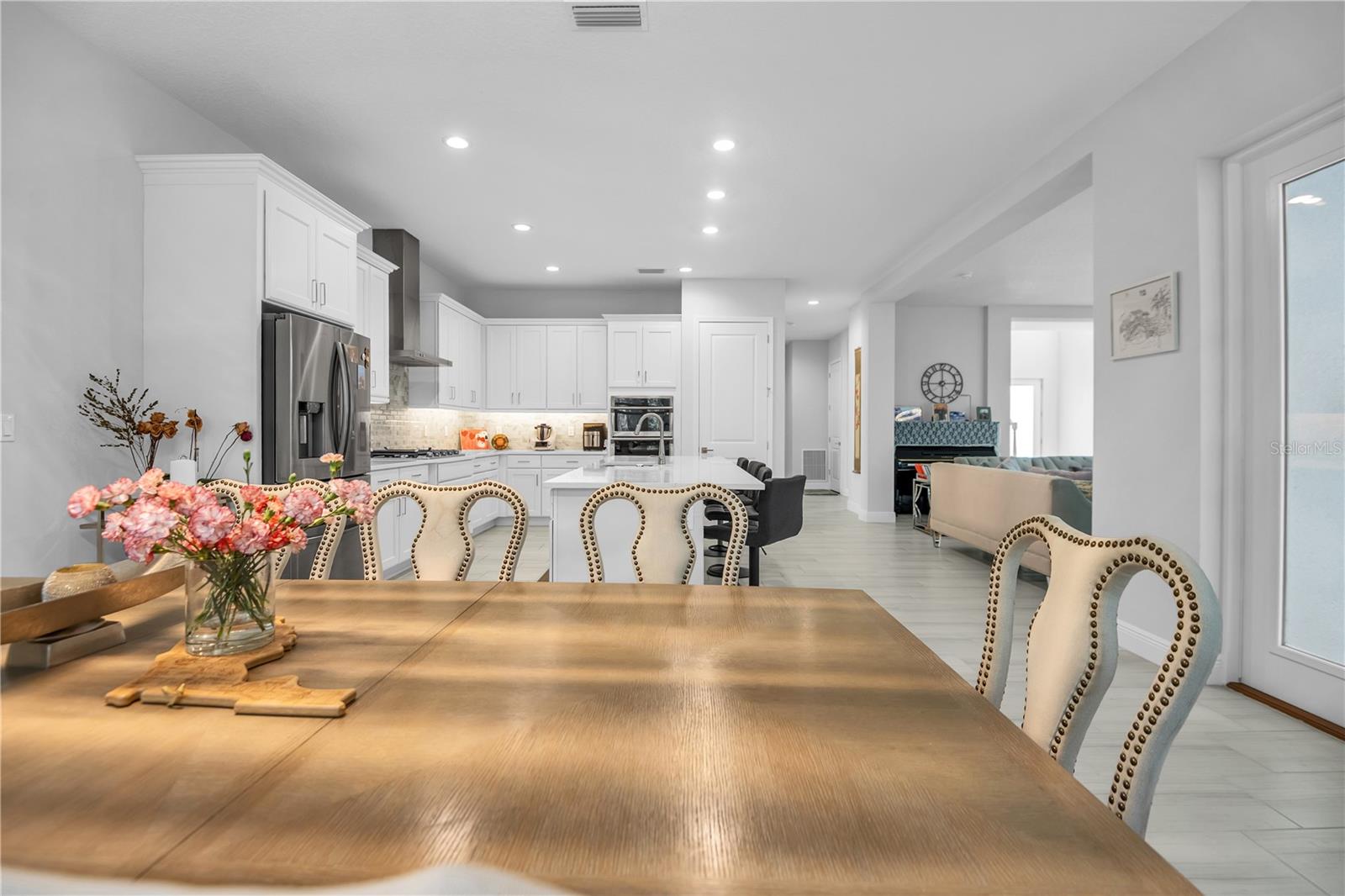 Image 20 of 53 For 5215 Title Row Drive